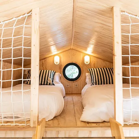 Holacamp Aran Aventura Campsite Les