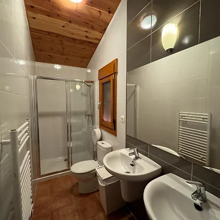 Holacamp Aran Aventura Camping Les