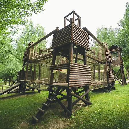 Campeggio Holacamp Aran Aventura *
